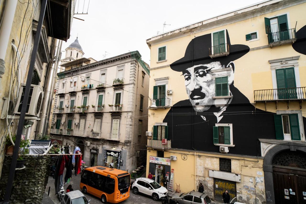 La Banda Degli Onesti Naples